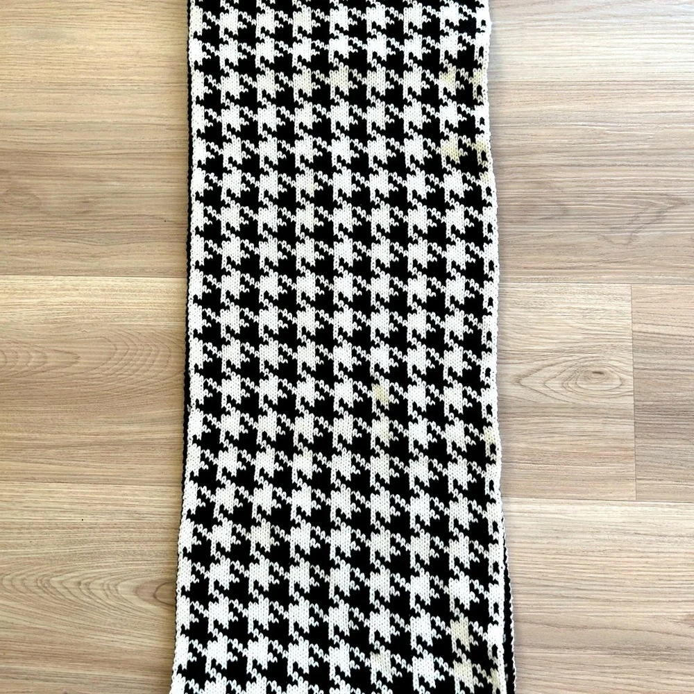 Cejon Houndstooth Infinity Scarf Black White Classic Traditional Staple Timeless
